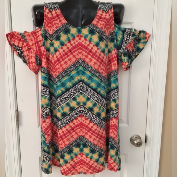 New Direction Weekend Cold Shoulder Dress. - Picture 1 of 2